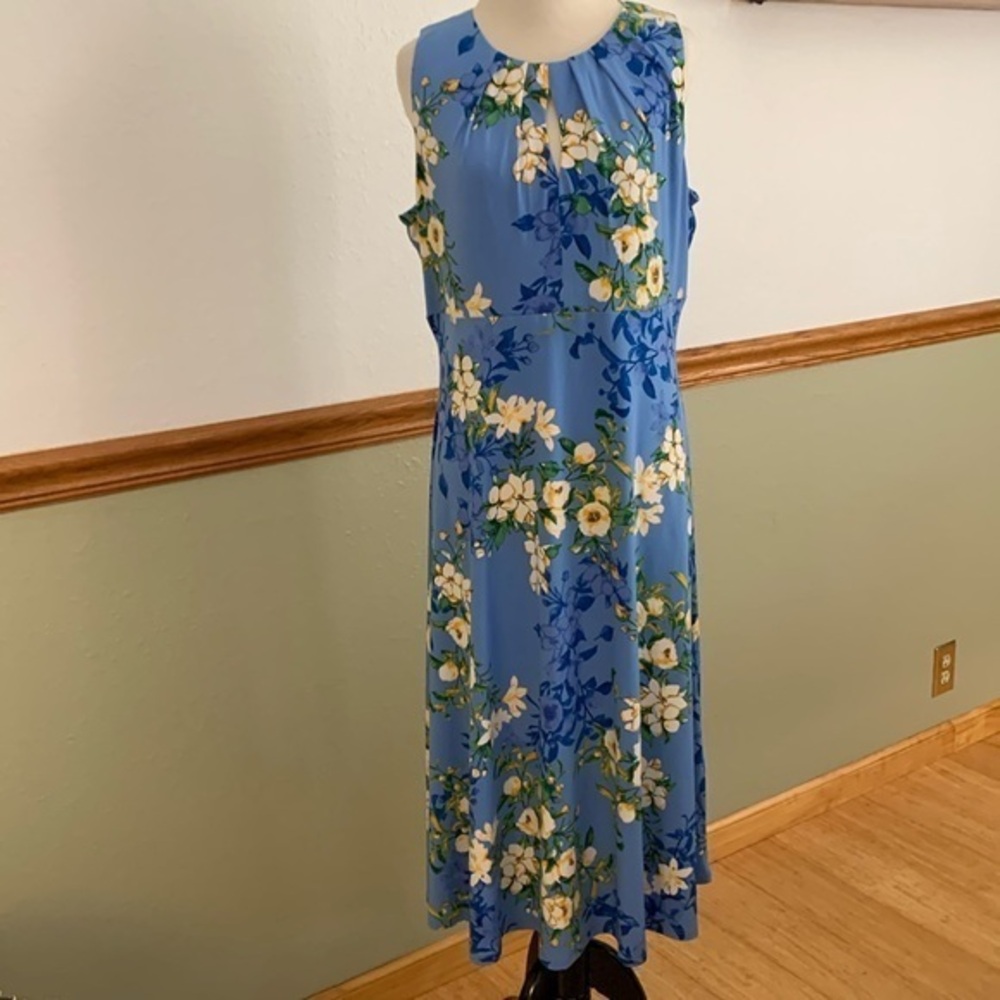 London Times Sleeveless Blue Floral Print Keyhole Neckline Fit & Flare Dress 12